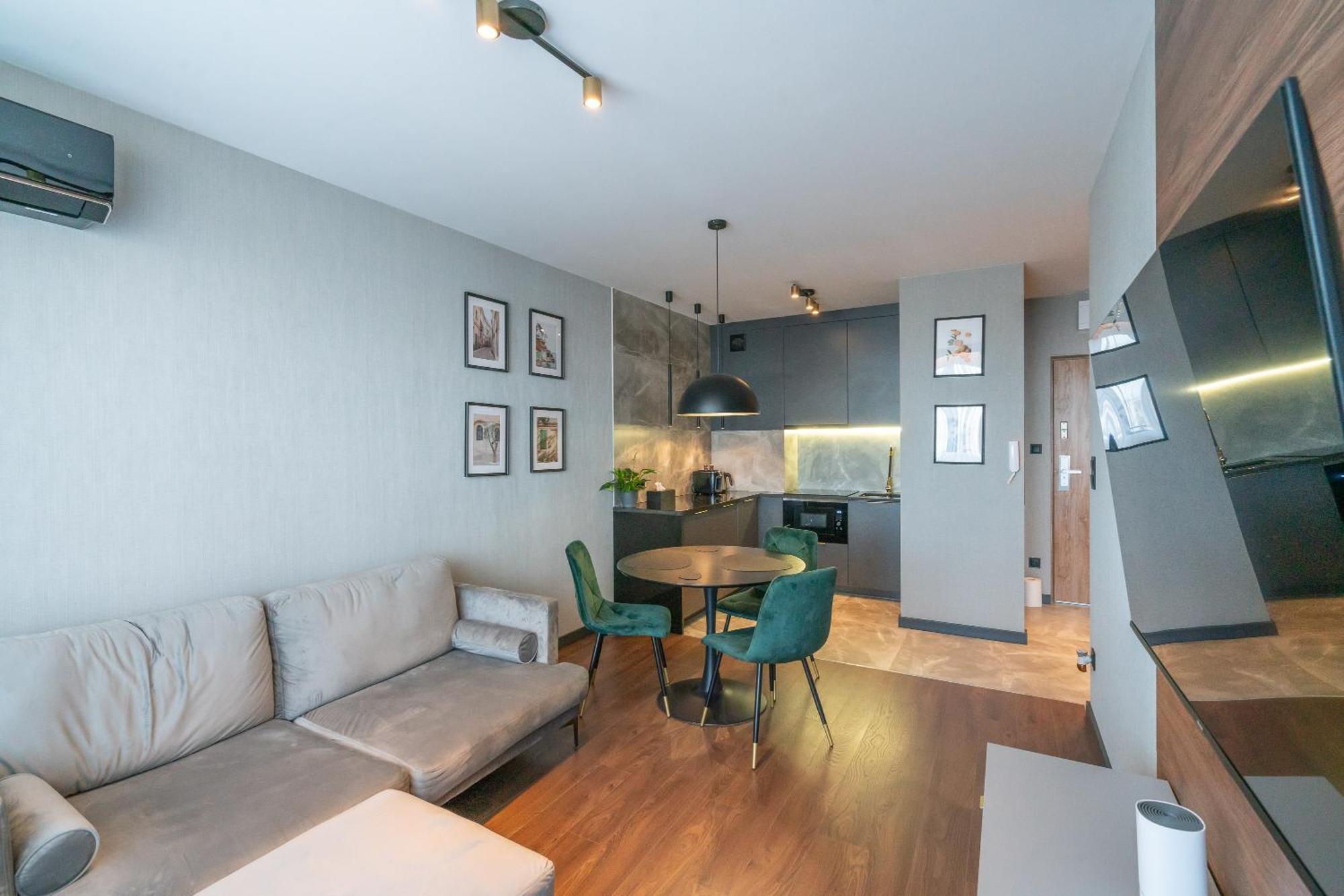 Noche Apartamenty Premium بيالا بودلاسكا المظهر الخارجي الصورة